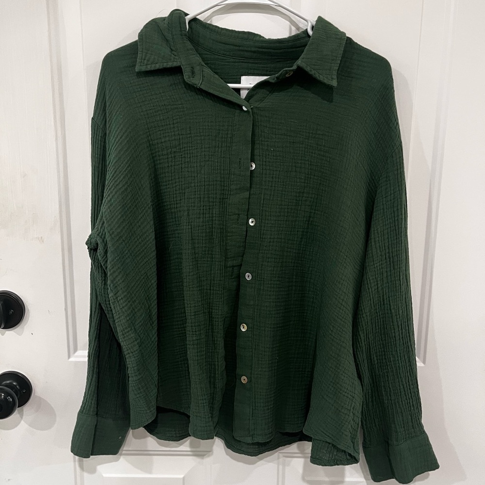 Elegant Dark Green Women's Button Down Shirt
